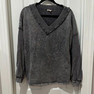 Vneck Long Sleeve Top